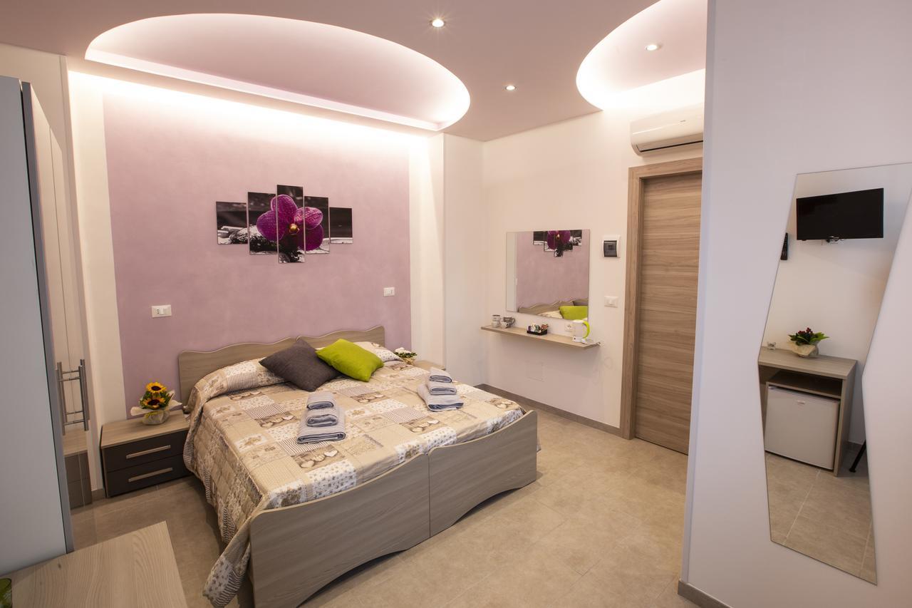 Cuneo Bed Buitenkant foto