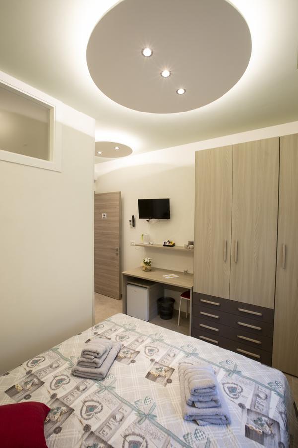 Cuneo Bed Buitenkant foto
