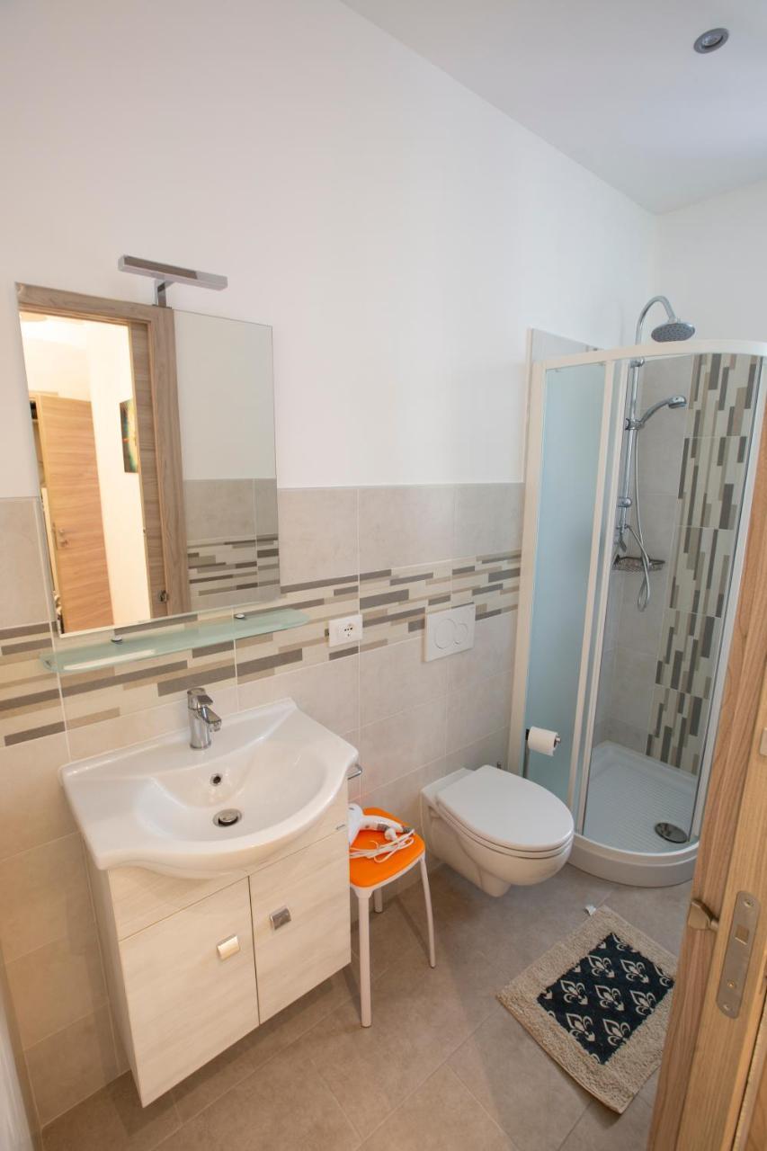 Cuneo Bed Buitenkant foto